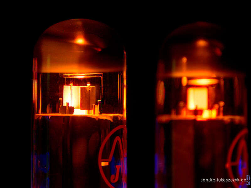 EL34 Vacuum Tubes in Dynavox VR70E-2 Power-Amp