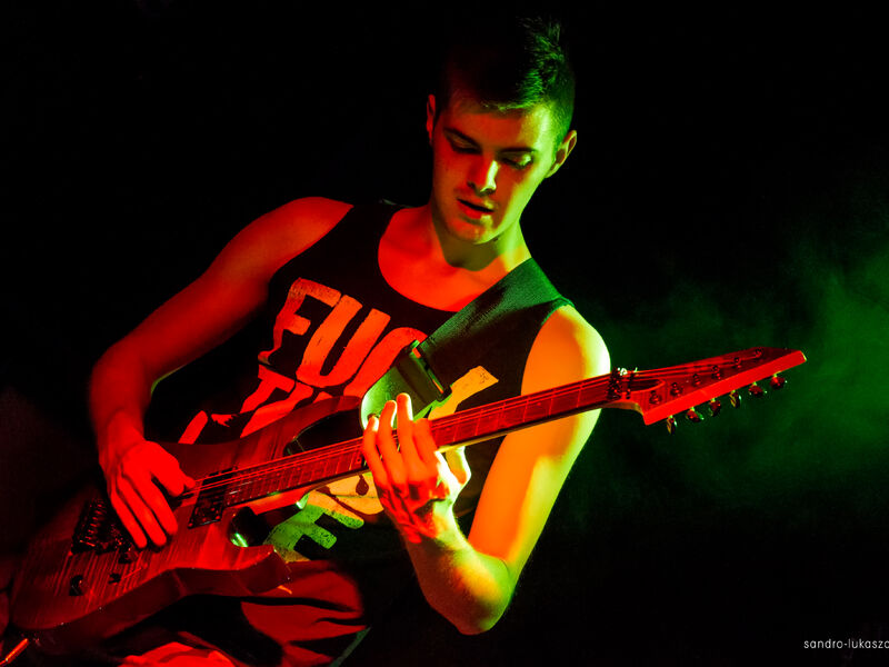 Steven Gitarre bei Loakoon
